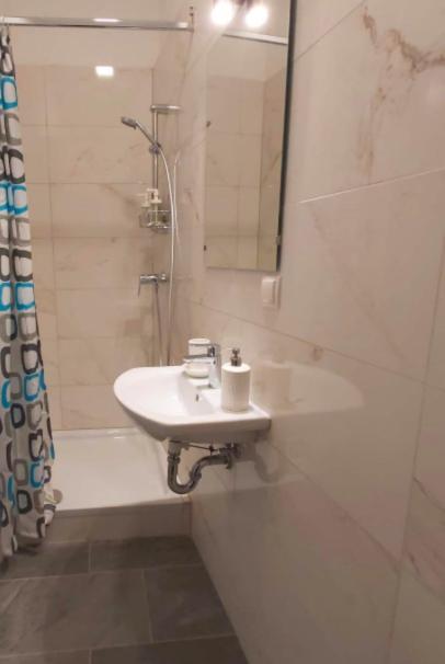Cozy New Apartment Near Hannovermarkt Βιέννη Εξωτερικό φωτογραφία